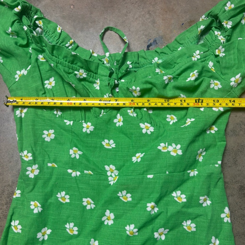Urban Outfitters Magpie Off-The-Shoulder Green Daisy’s Mini Dress Womens XSmall - Picture 3 of 5